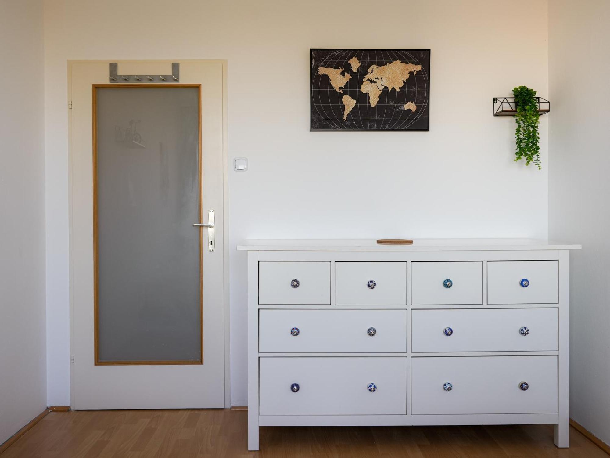 Spacious Apartments With View & Free Parking Wiener Neustadt Luaran gambar