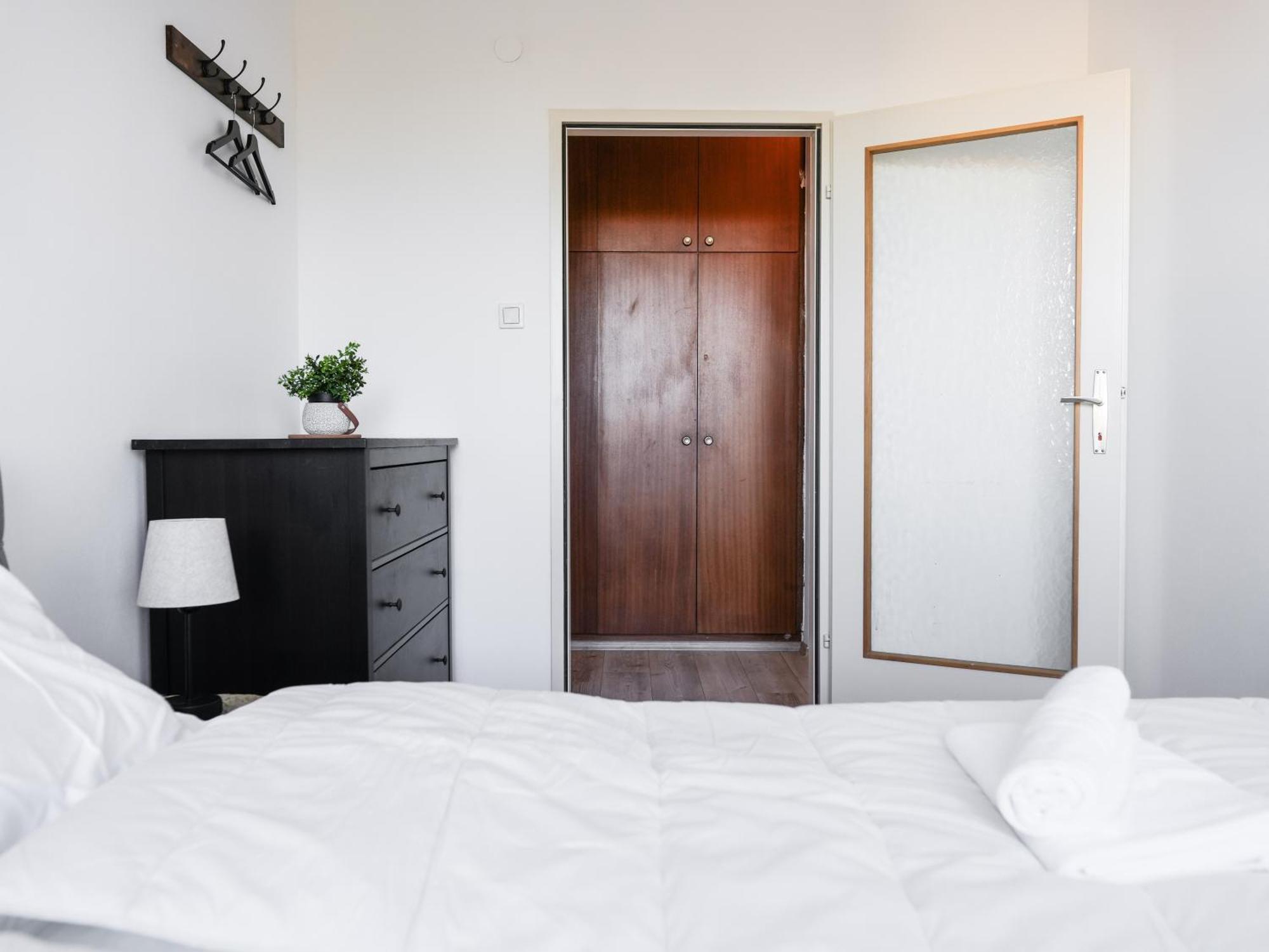 Spacious Apartments With View & Free Parking Wiener Neustadt Luaran gambar