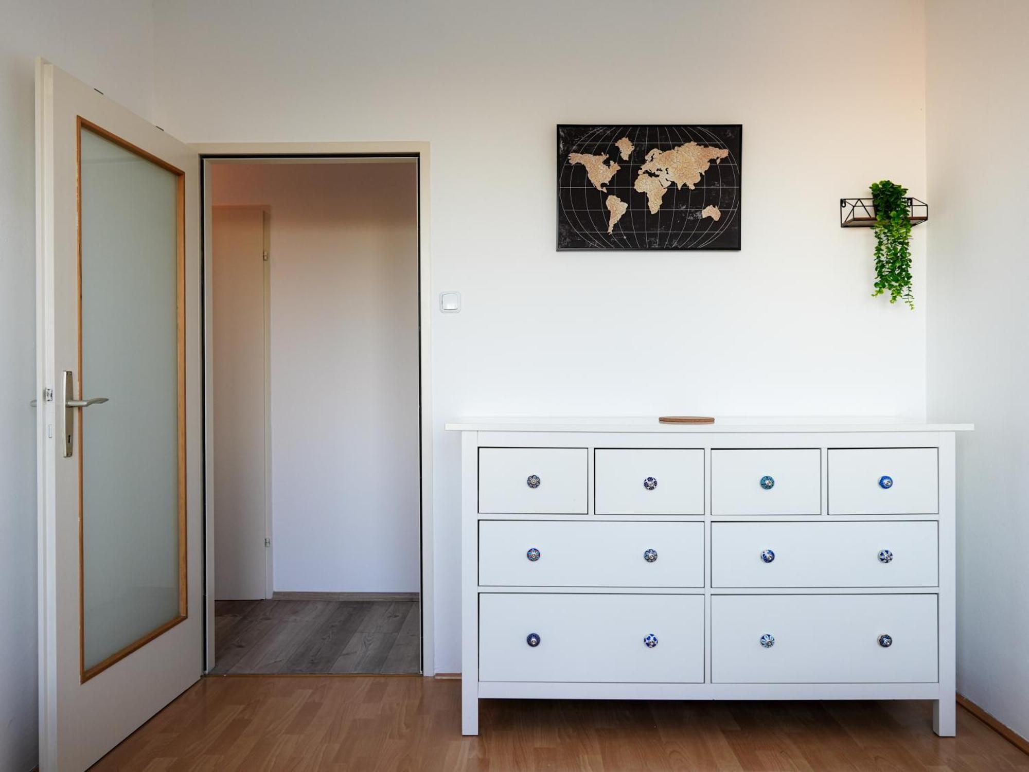Spacious Apartments With View & Free Parking Wiener Neustadt Luaran gambar